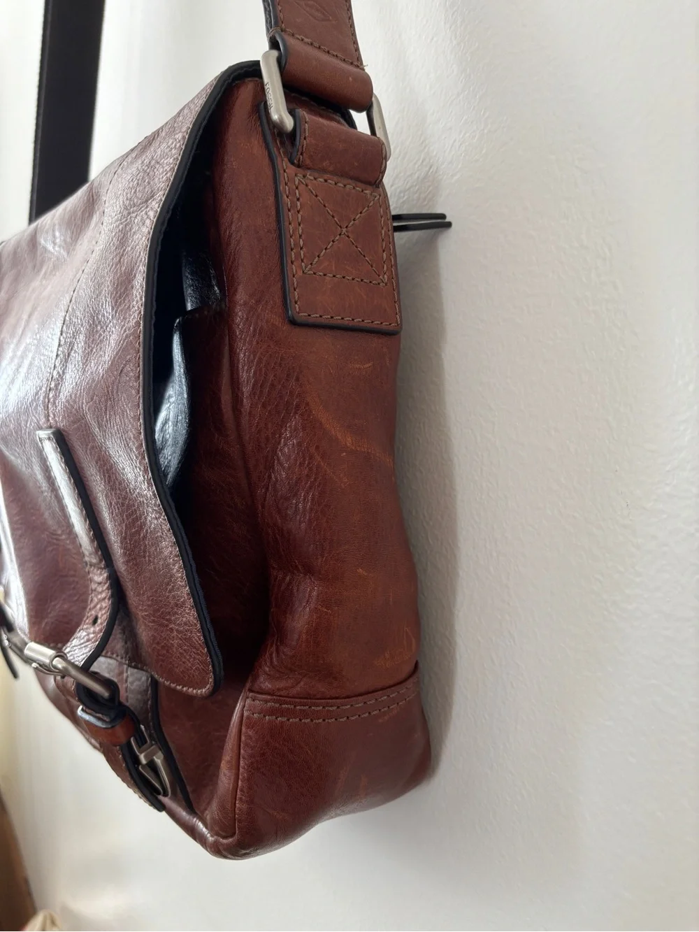 Fossil Leather Messenger Bag Dark Brown Buckle Clasp Briefcase Silver Hardware